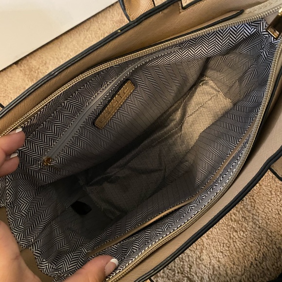 Medium Sized Purse - Picture 2 of 2